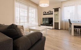 Skau 2 Old Town Family & Business Apartment 2 Floor Free Parking