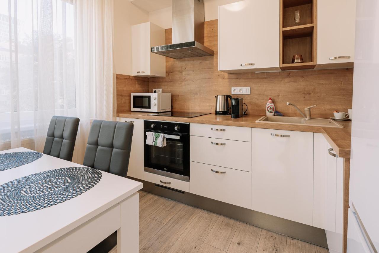 Skau 2 Old Town Family & Business Apartment 2 Floor Free Parking Братислава Екстериор снимка