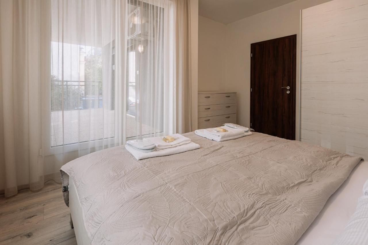 Skau 2 Old Town Family & Business Apartment 2 Floor Free Parking Братислава Екстериор снимка