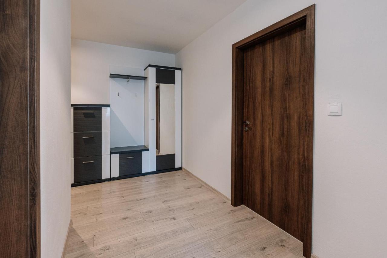 Skau 2 Old Town Family & Business Apartment 2 Floor Free Parking Братислава Екстериор снимка