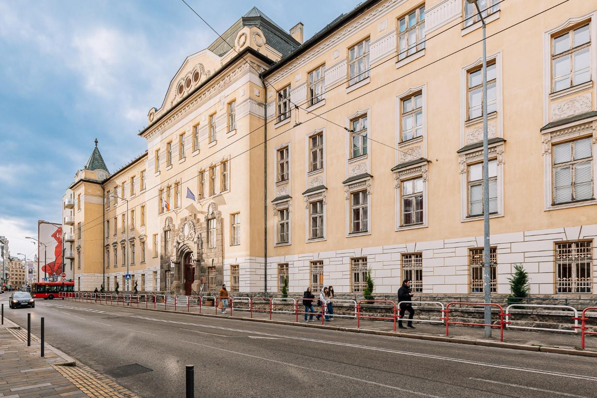 Skau 2 Old Town Family & Business Apartment 2 Floor Free Parking Братислава Екстериор снимка
